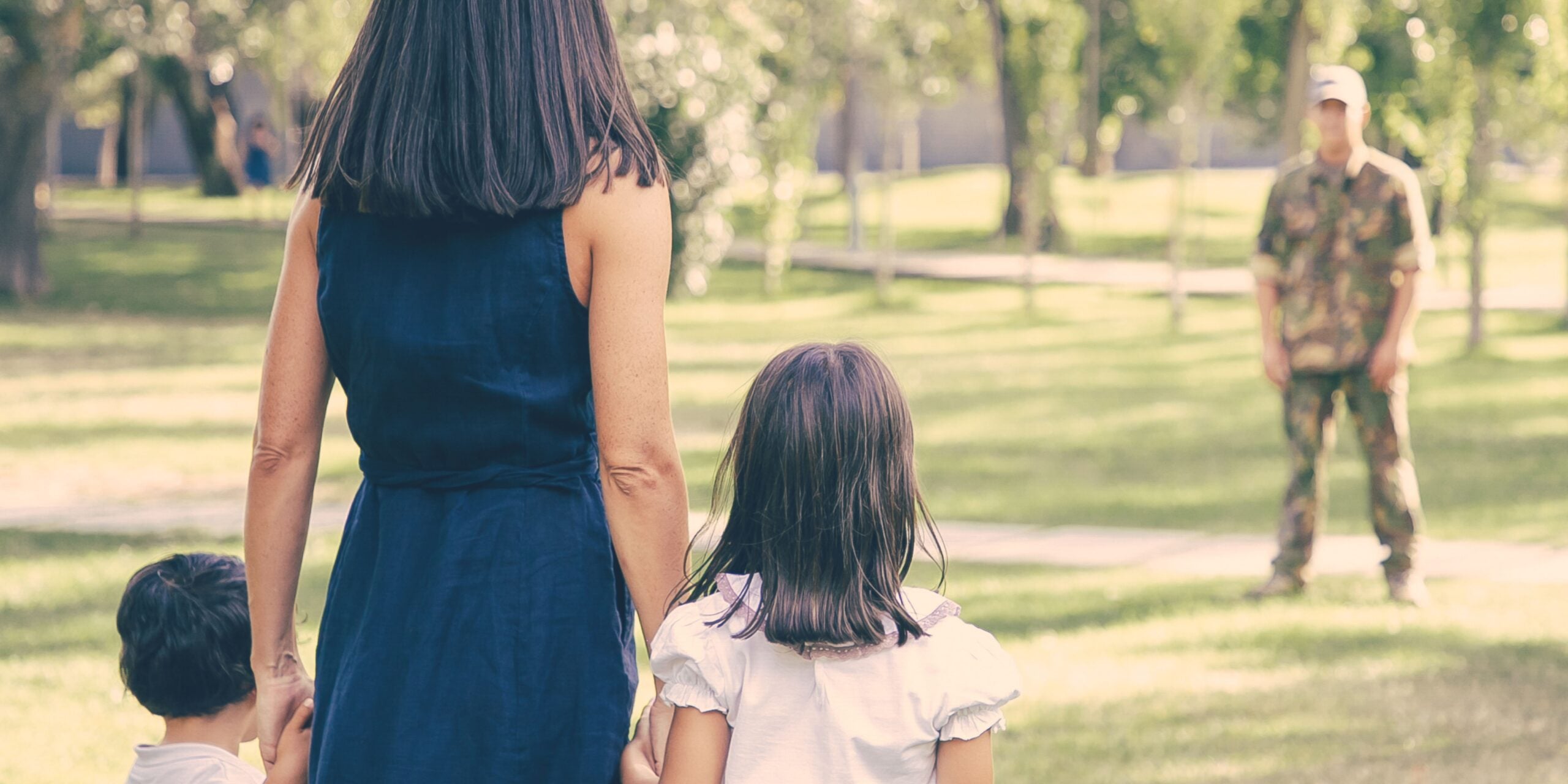 What We Can All Learn from the Military Spouse Community - Save the Storks